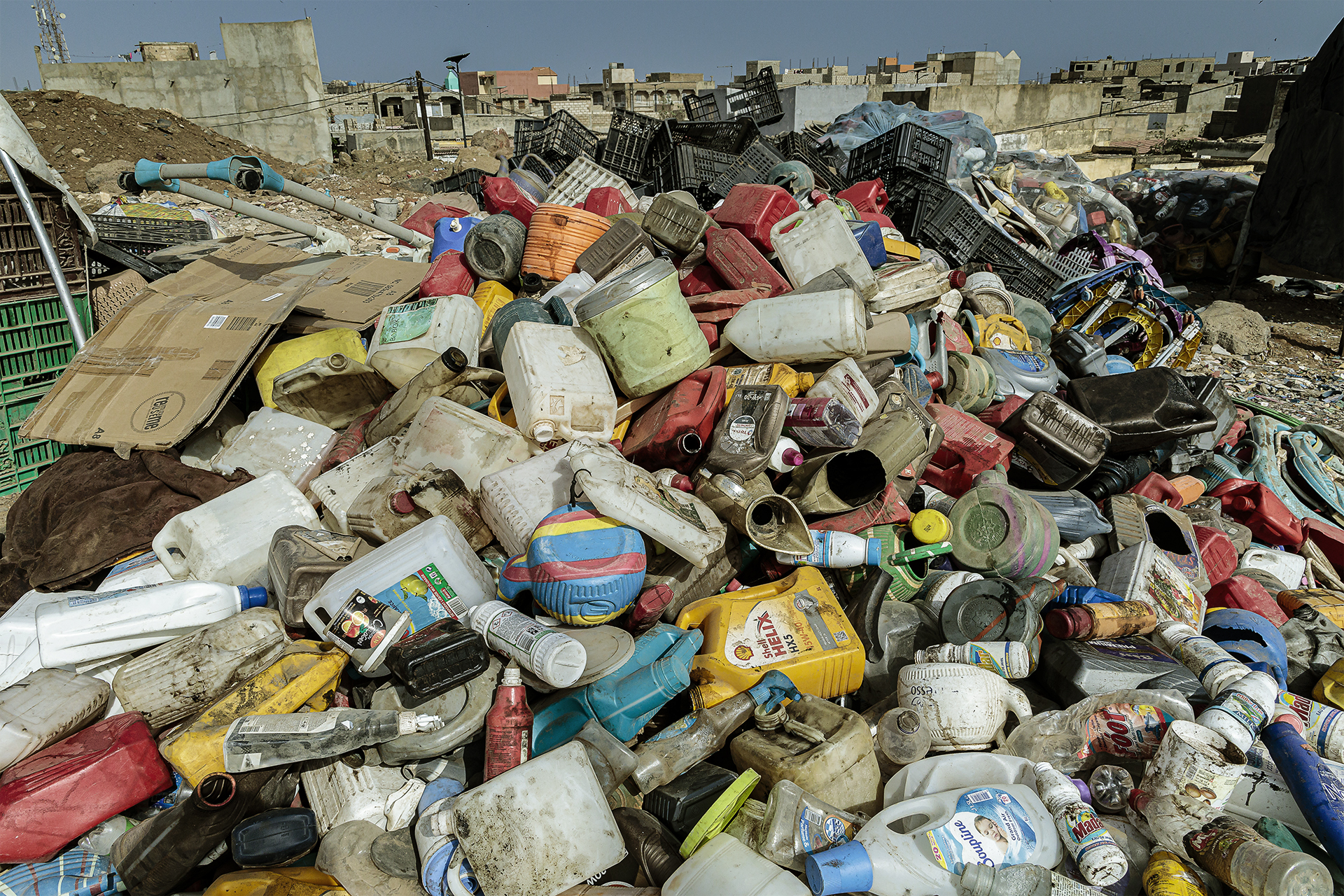 Mbeubeuss: incubo ecologico, Stefano Pensotti