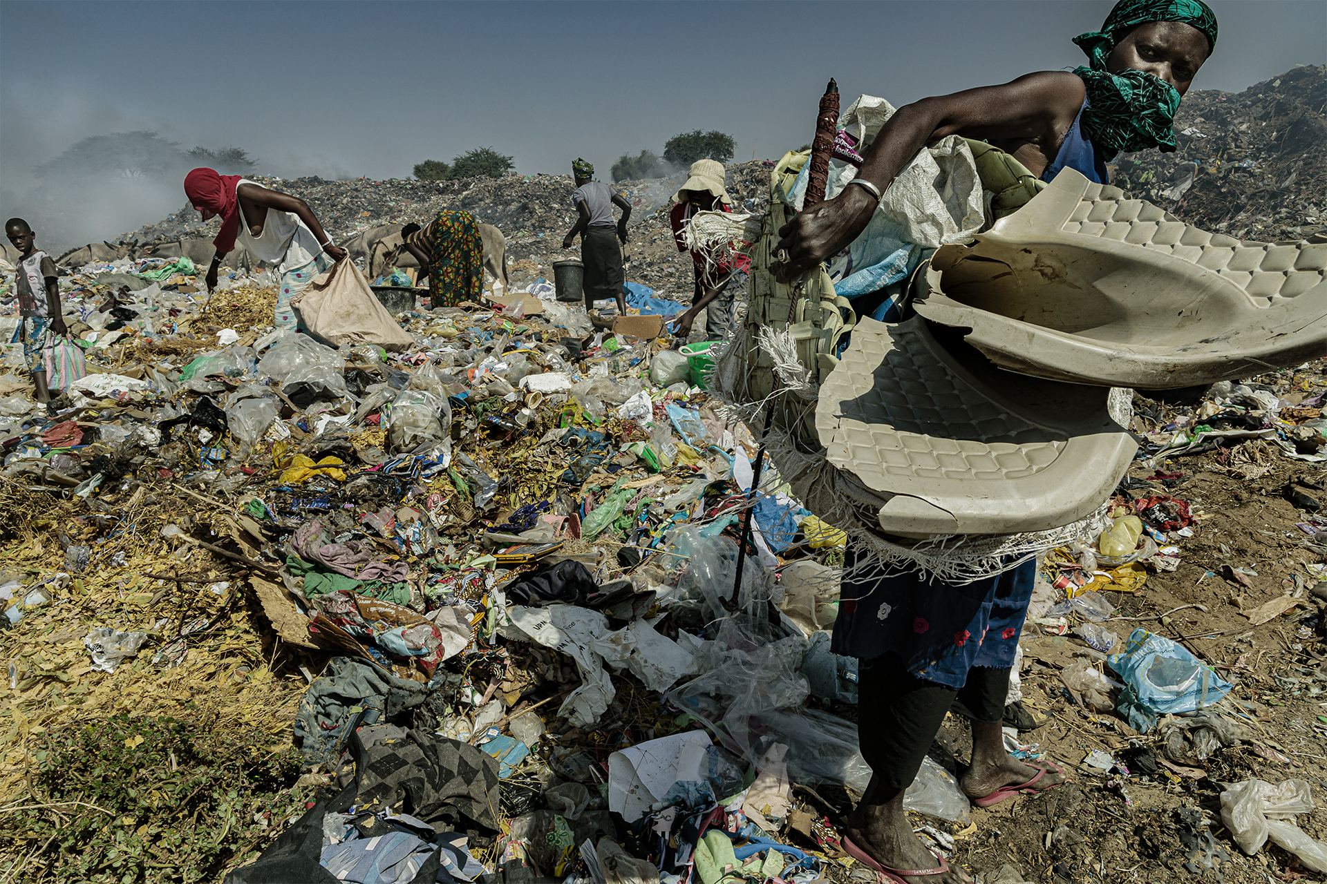 Mbeubeuss: incubo ecologico, Stefano Pensotti